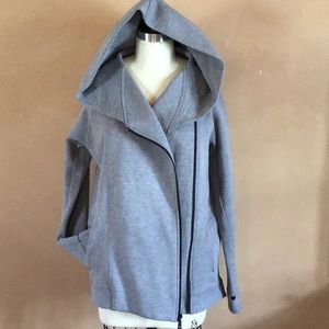 Nike women’s medium